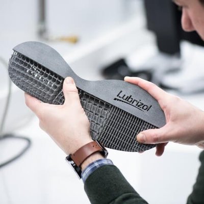 鞋材用3D打印彈性體盤點 TPU、TPAE與TPEE的技術特性與應用前景